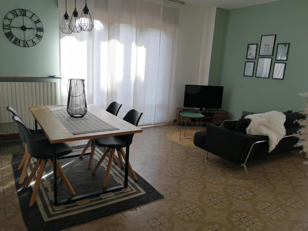 Casa Vacanze Donatella Carenno Eksteriør bilde